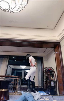 图片[6]_【简一】马术女教练-骑马爬行/训练/转胯/闻舔臭脚丫_HD绳艺资源