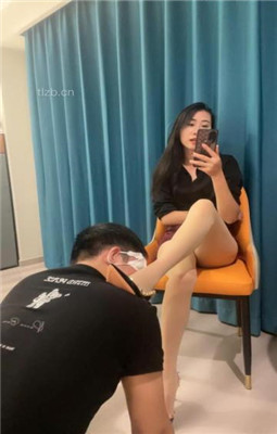 【Alice】数据线抽/肉丝高跟踩踏闻舔_HD绳艺资源