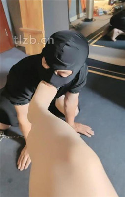 图片[16]_【东营天香百合】跪舔高跟/狗链拴狗/舔口水/胯下辱_HD绳艺资源