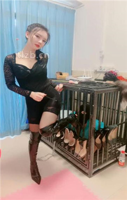 【木子大大】骑马/狗笼圈养/舔长靴黑丝/木乃伊绳艺技巧/嘴叼高跟_HD绳艺资源
