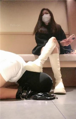 【小软】口水-跪舔长靴黑船袜裸足_HD绳艺资源