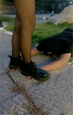 图片[4]_【苏西】户外-短靴踩踏狗爪/骑马爬行_HD绳艺资源