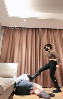 图片[6]_【不期而遇】恋臀爱好者-长筒靴高难度挑战踢踩跺/磕头认错_HD绳艺资源