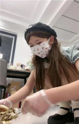 图片[9]_【樱子大人】人体擦鞋器/脚底喂食/皮鞋白袜/喝圣水【完整版】_HD绳艺资源