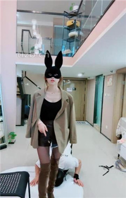 图片[6]_【陈莹斯】嘴叼高跟/人体衣架/骑马爬行/碾压踩狗爪_HD绳艺资源