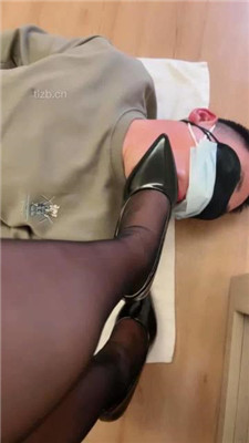 图片[15]_【米开朗】御姐S-高跟黑丝踢裆/踩踏专场_HD绳艺资源