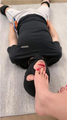 图片[14]_【糯糯】转胯/高跟裸足美腿碾压踩_HD绳艺资源