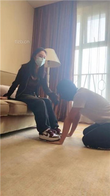 图片[2]_【筱月】加官窒息-高跟碾/运动鞋踩踏/深喉闻原味_HD绳艺资源