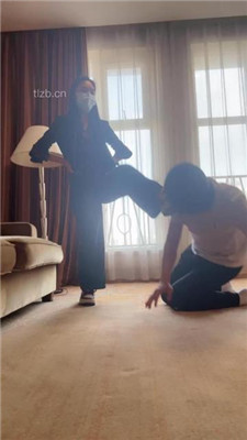 图片[5]_【筱月】加官窒息-高跟碾/运动鞋踩踏/深喉闻原味_HD绳艺资源