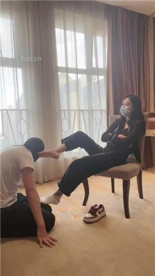 图片[17]_【筱月】加官窒息-高跟碾/运动鞋踩踏/深喉闻原味_HD绳艺资源