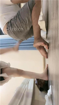 图片[19]_【香芋朱朱】长靴踩/人肉坐垫/踢踹/训练/白袜蹂躏_HD绳艺资源