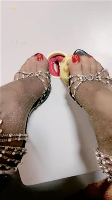 【茹雪】艺术踩虐木乃伊狗奴【上】_HD绳艺资源