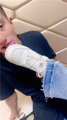 图片[12]_【冷鸢大大】舔脏鞋闻白袜/虐乳/耳光/踩踏_HD绳艺资源