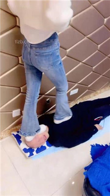 图片[15]_【冷鸢大大】舔脏鞋闻白袜/虐乳/耳光/踩踏_HD绳艺资源