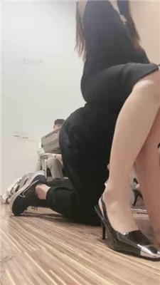 【乔伊】双S-麻将桌下的贱奴才【双视角版】_HD绳艺资源