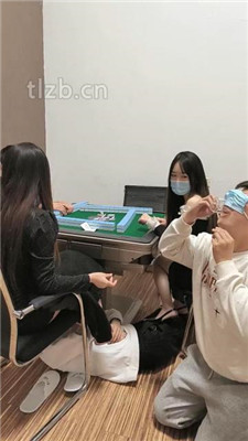 图片[7]_【乔伊】双S-麻将桌下的贱奴才【双视角版】_HD绳艺资源