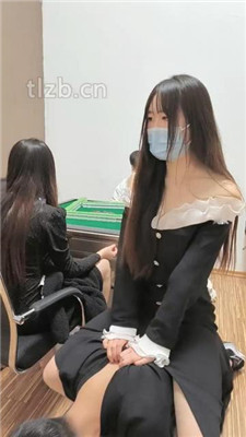 图片[9]_【乔伊】双S-麻将桌下的贱奴才【双视角版】_HD绳艺资源