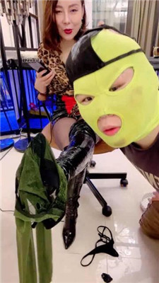 图片[17]_【梓夫人】长靴黑丝圈养绿帽狗囚禁虐_HD绳艺资源