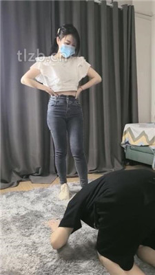 【稚主】狂抽耳光/虐乳/裸足插嘴_HD绳艺资源