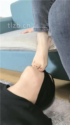 图片[9]_【稚主】狂抽耳光/虐乳/裸足插嘴_HD绳艺资源