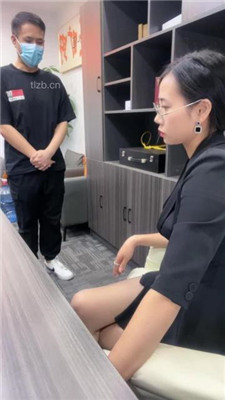 【Alice】高跟黑丝踩踏-训练骑马-坐脸窒息_HD绳艺资源