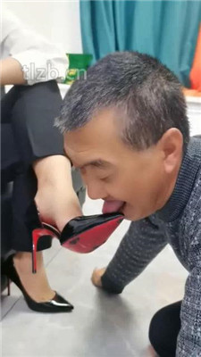 图片[5]_【冷御绳艺导师】重赏赐贱奴舔鞋底舔脚/浓痰吐满脸_HD绳艺资源