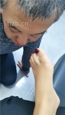图片[19]_【冷御绳艺导师】重赏赐贱奴舔鞋底舔脚/浓痰吐满脸_HD绳艺资源