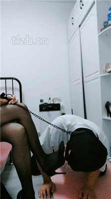 图片[2]_【伊伊】脚趾玩狗舌/黑丝高跟跪舔_HD绳艺资源