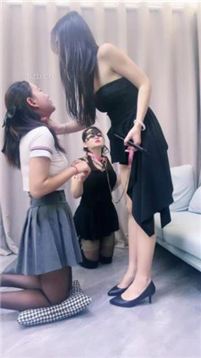 图片[2]_【北京嘟嘟】双母畜-奴下奴-对着鞋袜脚发骚【上】_HD绳艺资源