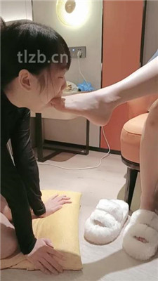 图片[4]_【言初】母畜-下跪品尝原味裸足_HD绳艺资源