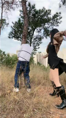 图片[3]_【cc.s】户外荒野虐跟踪狂-重度鞭刑_HD绳艺资源