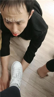 图片[6]_【昭玥】转胯/全体重踩踏/舔脏鞋-小白鞋棉袜_HD绳艺资源