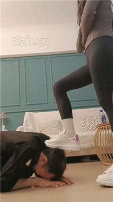 图片[14]_【昭玥】转胯/全体重踩踏/舔脏鞋-小白鞋棉袜_HD绳艺资源