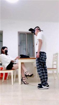 【莫妮卡】吃原味丝袜-高跟恋足舔-踩狗舌【完整版】_HD绳艺资源