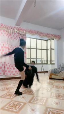 【小九】被抓奸现场-踩狗爪-衣架抽打/跪地求饶_HD绳艺资源