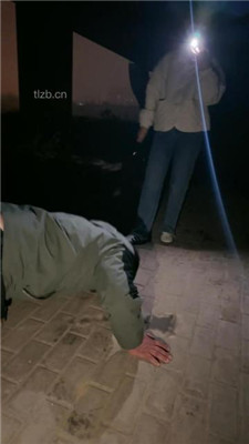 图片[2]_【小雅老师】户外tj老狗-圣水口水喂食场-脏！_HD绳艺资源