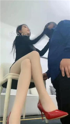 【萱萱】高跟美腿诱惑-暴打训练耳光_HD绳艺资源