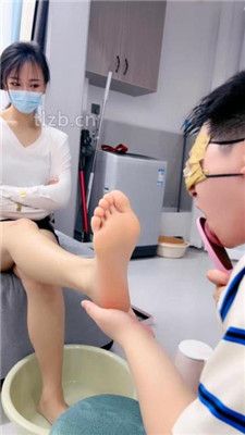 图片[12]_【丹祖宗】圈养狗等主人回家-伺候洗脚/舔裸足/吃脚皮_HD绳艺资源