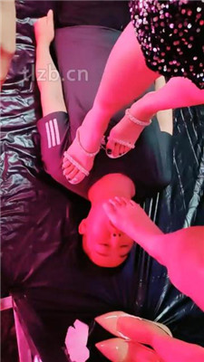 图片[15]_【慧慧公主】双S-高跟踩踏/藤条重度抽【完整版】_HD绳艺资源