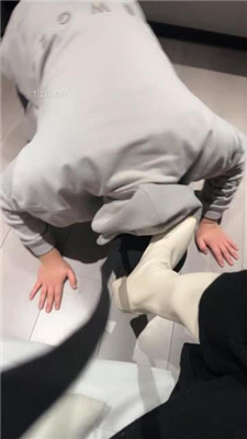 【凉子阿】跪舔长靴白袜裸足/插嘴耳光 bf36094_HD绳艺资源