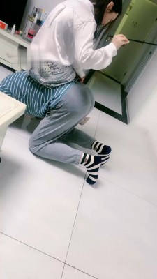 图片[8]_【蜜糖情侣】灰丝高跟诱惑舔-打手心-骑马爬行_HD绳艺资源