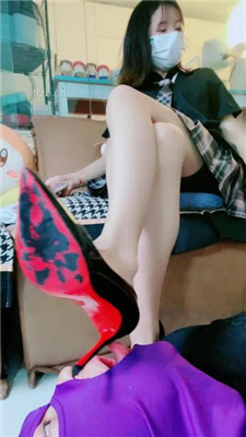 图片[9]_【美离子】嘴叼高跟/原味丝袜脚插嘴踩_HD绳艺资源