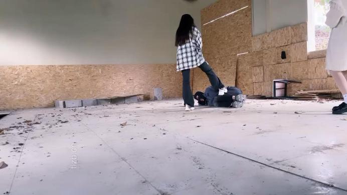 图片[2]_【宸宸】三S废弃厂房-高难度挑战踢踹/踩踏【双视角版】_HD绳艺资源