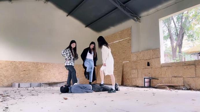 图片[4]_【宸宸】三S废弃厂房-高难度挑战踢踹/踩踏【双视角版】_HD绳艺资源