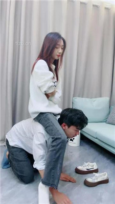 图片[12]_【术术】腿绞窒息/踩踏/原味白袜辱/踢踹/裸足踩狗脸_HD绳艺资源