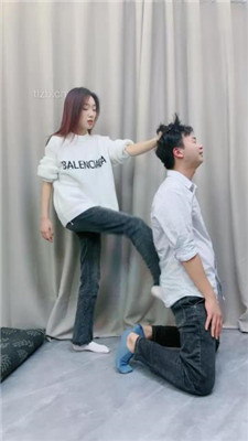 图片[20]_【术术】腿绞窒息/踩踏/原味白袜辱/踢踹/裸足踩狗脸_HD绳艺资源