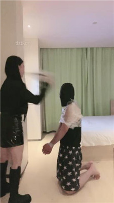 图片[7]_【清禾】保鲜膜窒息-训练踩踏耳光-人体烟灰缸_HD绳艺资源