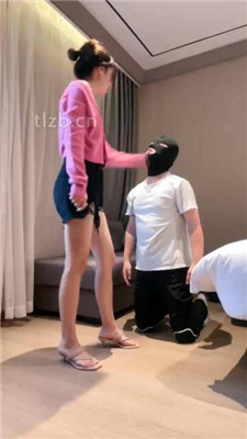 【jenn】甘愿做情侣脚下的下贱绿帽奴【上】_HD绳艺资源