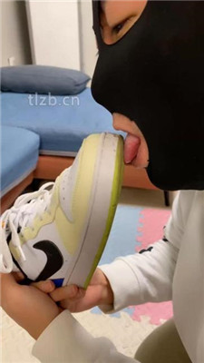 【精神小妹】素人学生妹-耳光/全体重踩踏/白袜塞嘴_HD绳艺资源