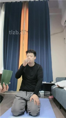 图片[15]_【不期而遇】牛仔裤臀下羞辱-圣水-闻超臭白袜-踩踏_HD绳艺资源